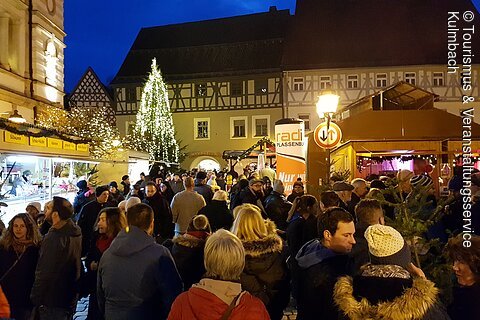 Auf dem Kulmbacher Weihnachtsmarkt (Kulmbach, Frankenwald)