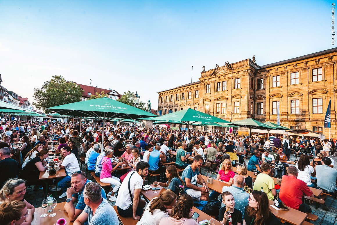 Erlanger Weinfest am Schloßplatz