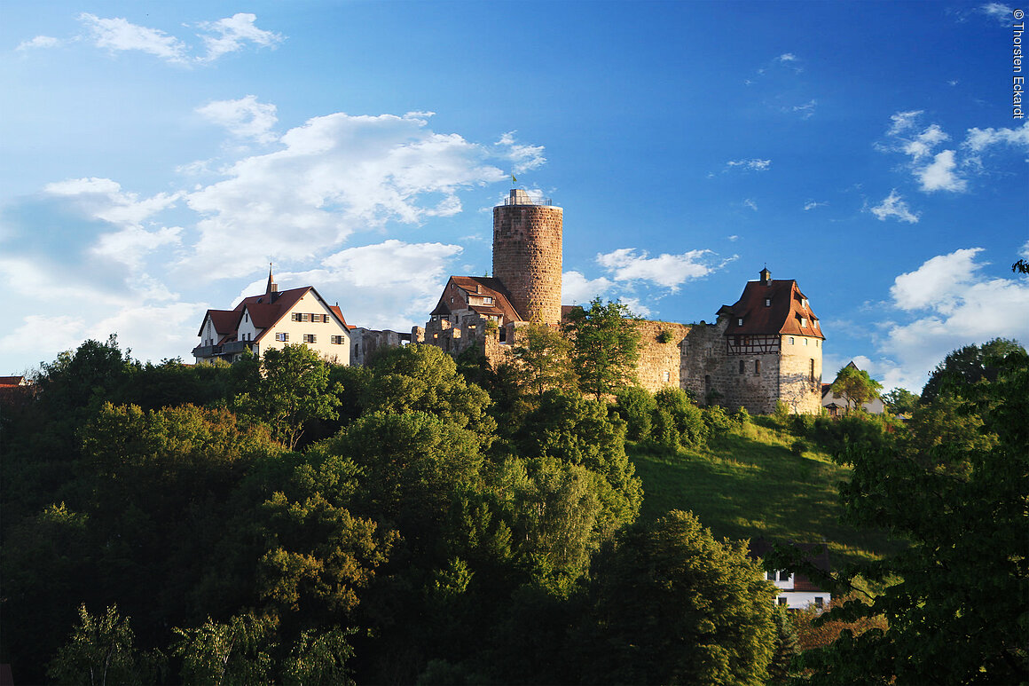 Burg Thann hoch ober dem Schwarzachtal (Burgthann, Nürnberger Land)