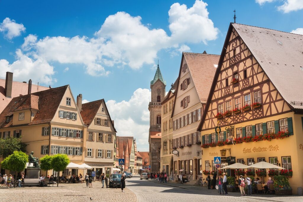 Fachwerk-Romantik am Marktplatz in Dinkelsbühl