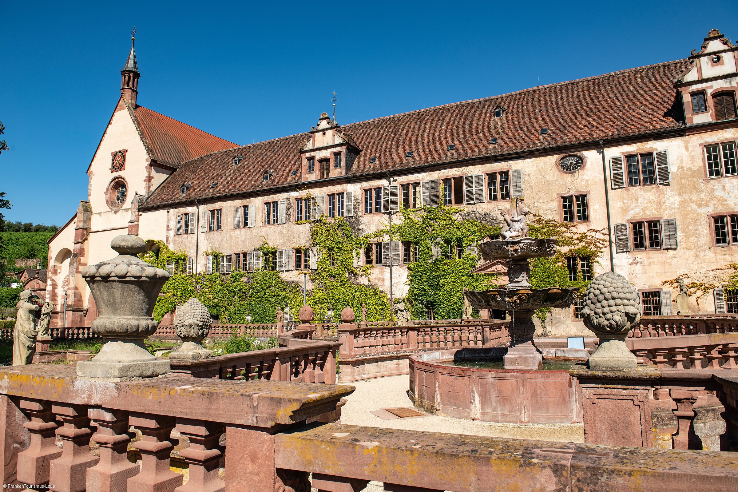 Kloster Bronnbach mit barockem Abteigarten (Wertheim/Liebliches Taubertal)