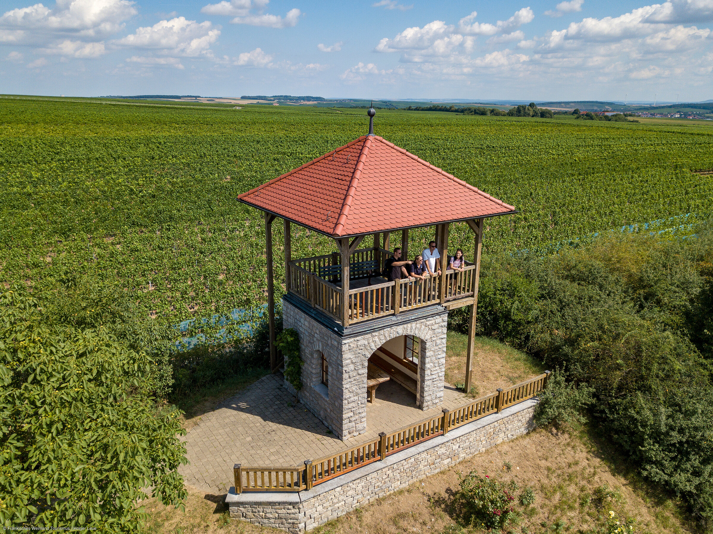 Aussichtsturm (Sommerach/Fränkisches Weinland) Aussichtsturm (Sommerach/Fränkisches Weinland)