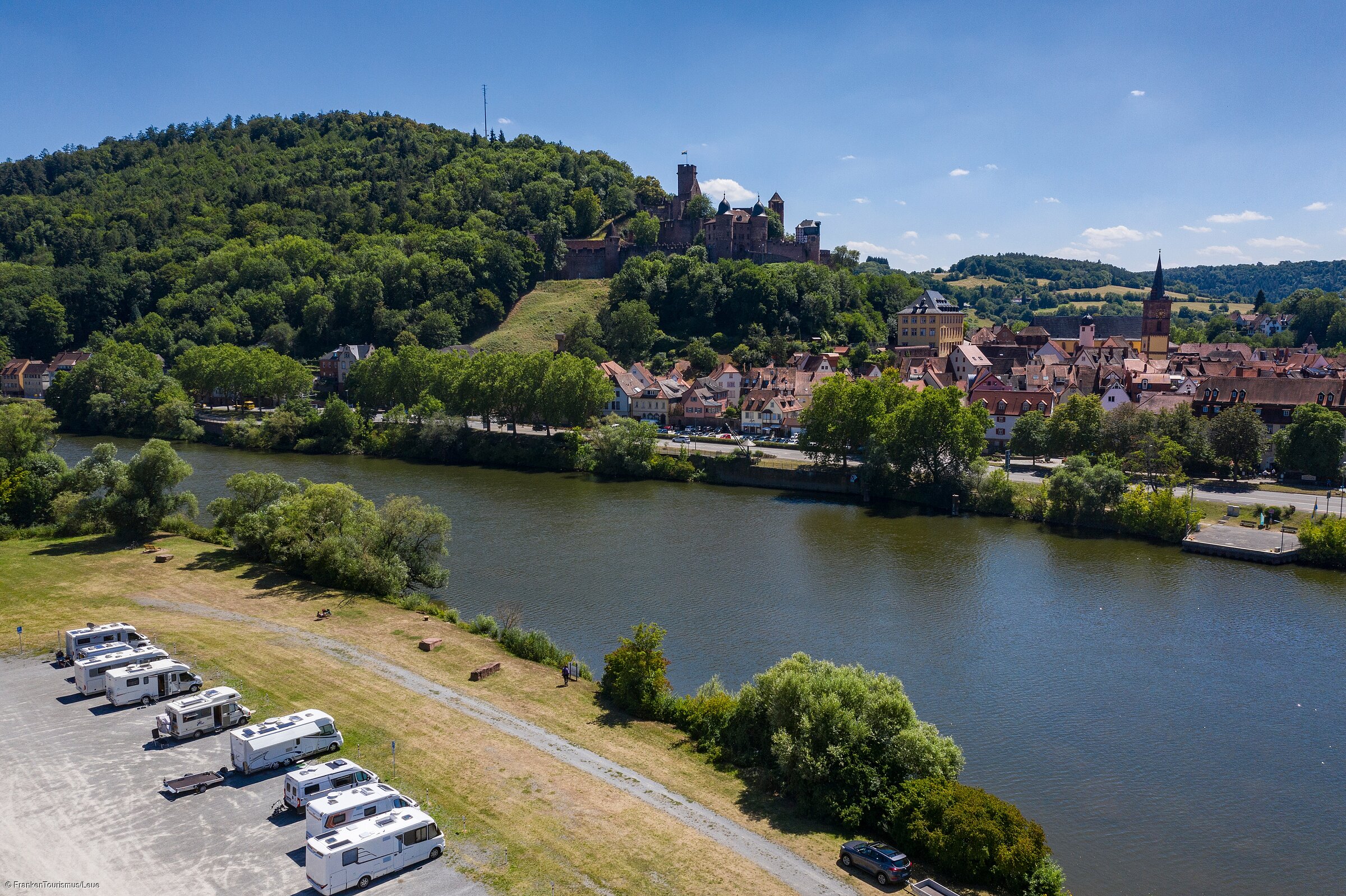 Burg Wertheim am Main mit Wohnmobilstellplatz (Wertheim/Liebliches Taubertal) Burg Wertheim am Main mit Wohnmobilstellplatz (Wertheim/Liebliches Taubertal)