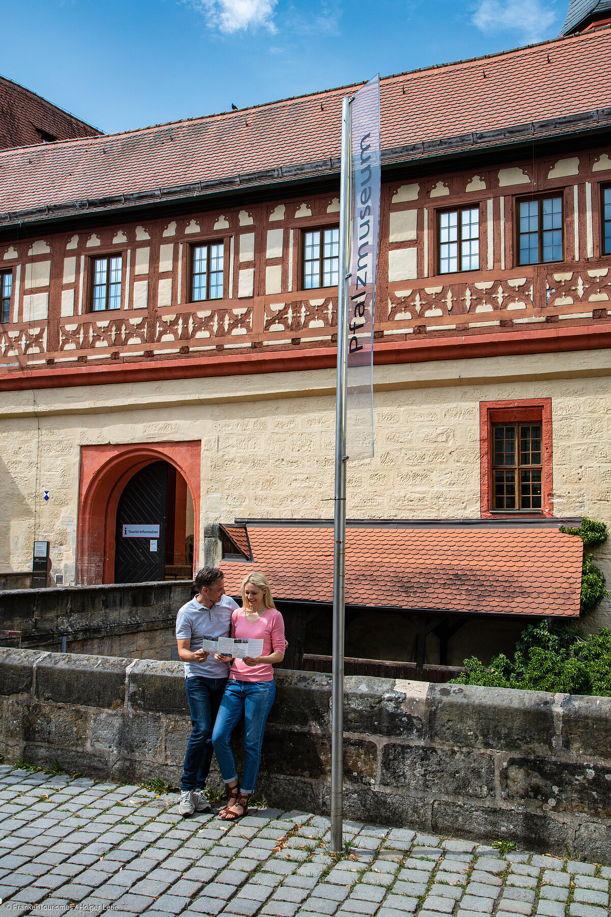 Die Kaiserpfalz mit dem Pfalzmuseum (Forchheim, Fränkische Schweiz) Die Kaiserpfalz mit dem Pfalzmuseum (Forchheim, Fränkische Schweiz)