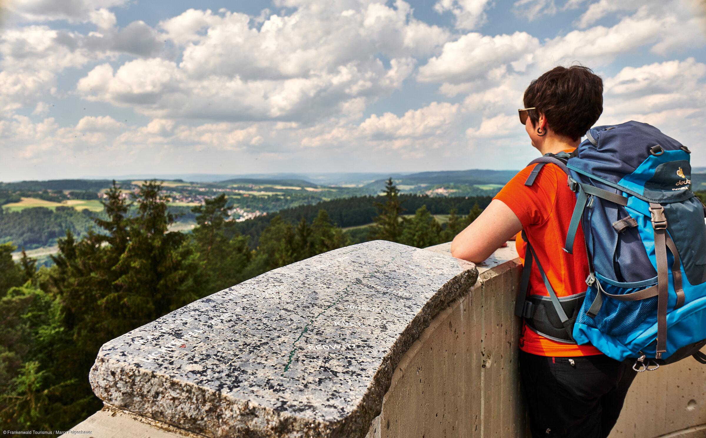 Weite atmen - Blick vom Lucas-Cranach-Turm über den Frankenwald (Frankenwald) Weite atmen - Blick vom Lucas-Cranach-Turm über den Frankenwald (Frankenwald)