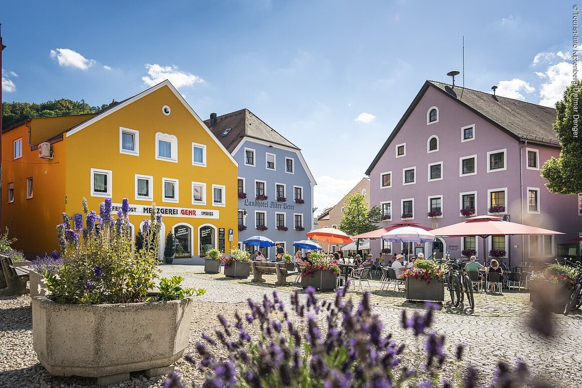 Historischer Marktplatz (Kipfenberg, Naturpark Altmühltal)