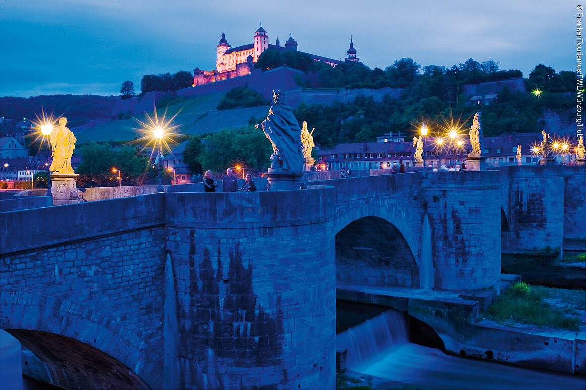 Alte Mainbrücke (Würzburg/Fränkisches Weinland)