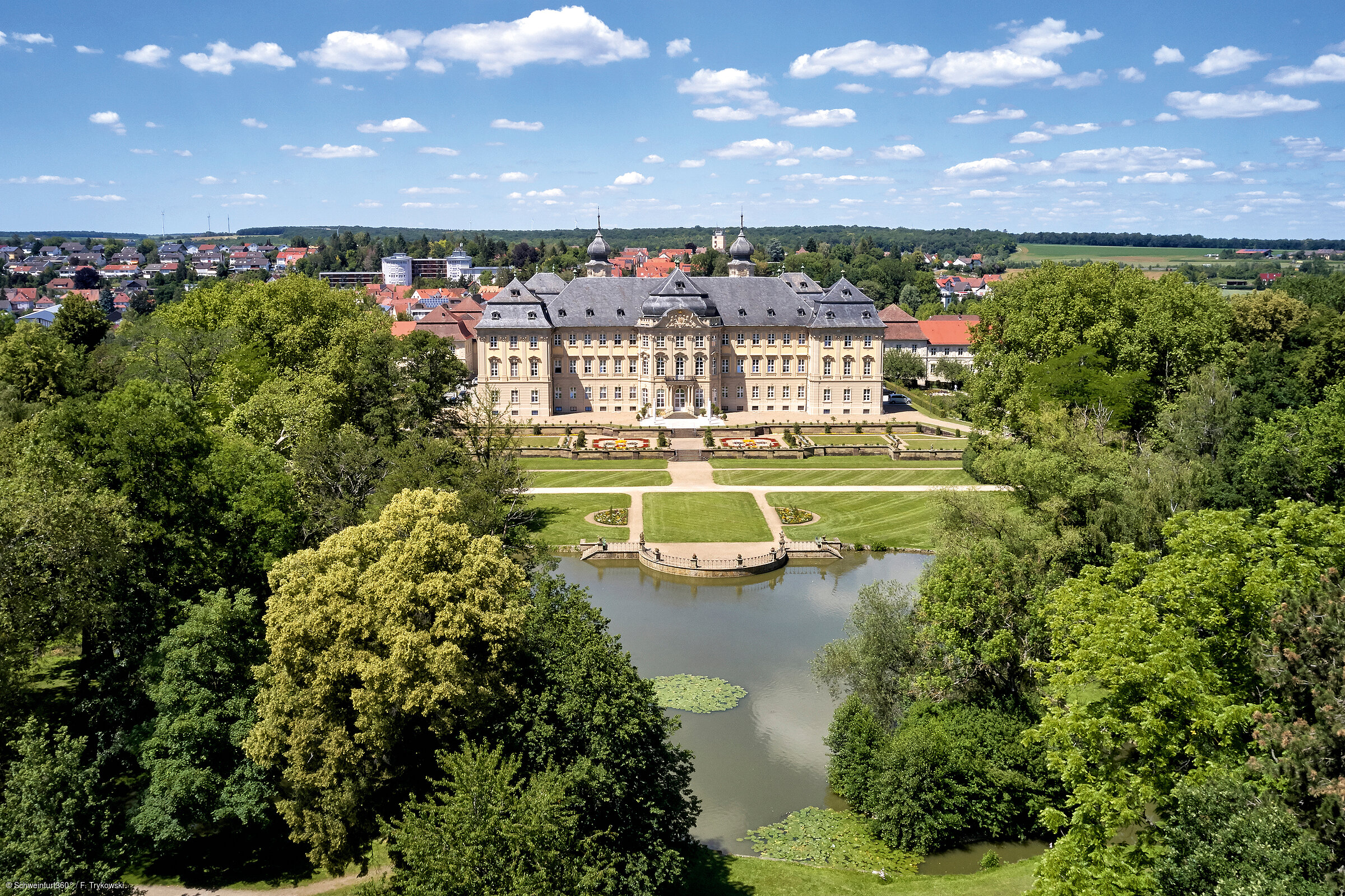 Schloss Werneck am Wern-Radweg (Werneck/Fränkisches Weinland)