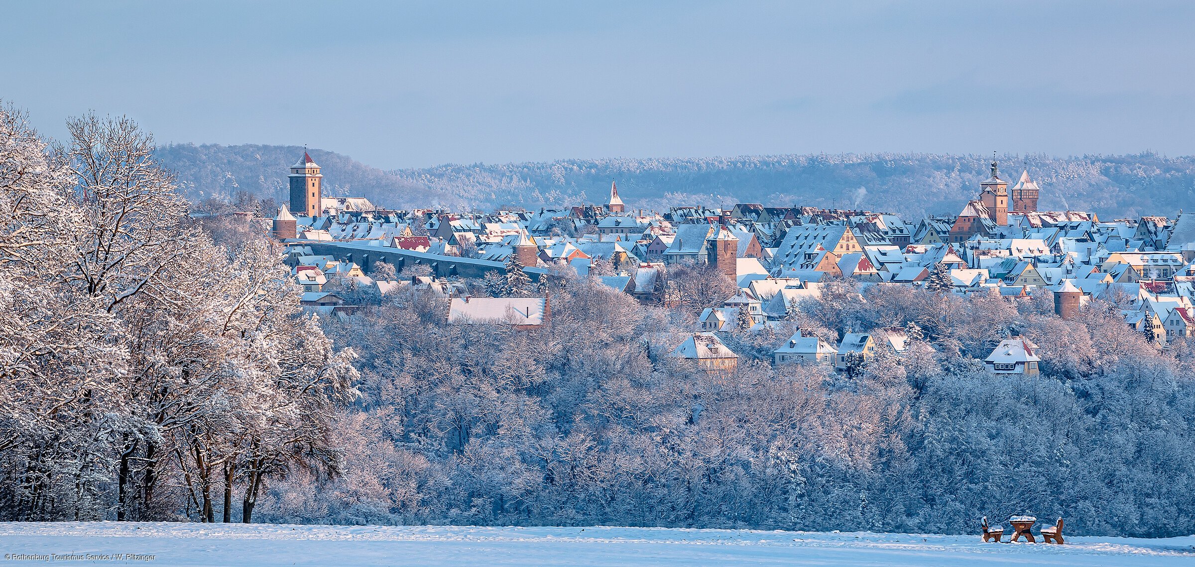 Stadtpanorama im Winter (Rothenburg o. d. T., Romantisches Franken)