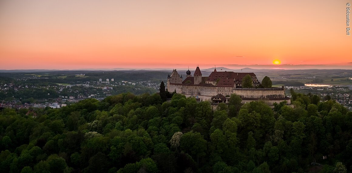 Die Veste Coburg im Morgengrauen (Coburg.Rennsteig)