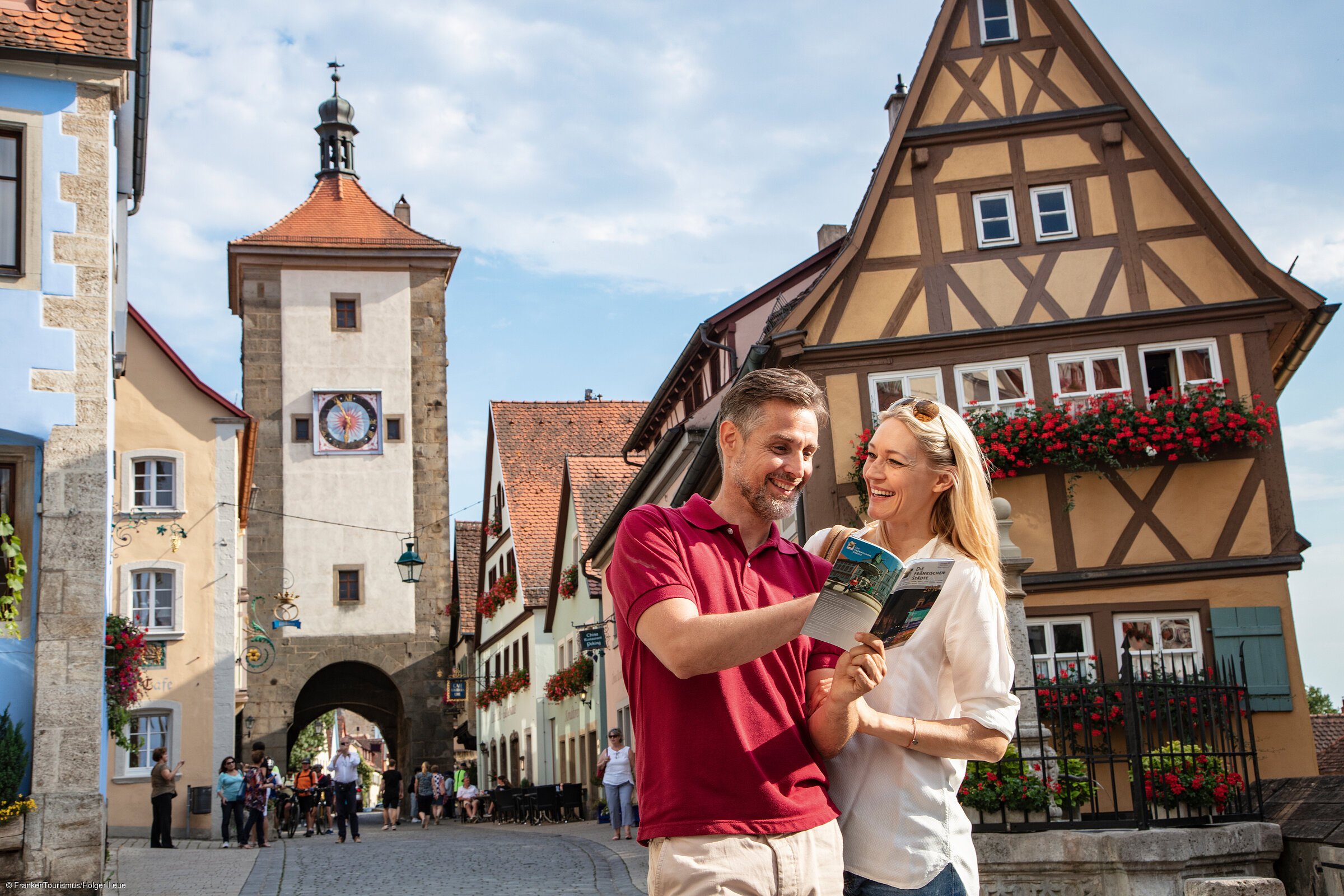 Stadtspaziergang vor Plönlein (Rothenburg o.d.T., Romantisches Franken) Stadtspaziergang vor Plönlein (Rothenburg o.d.T., Romantisches Franken)