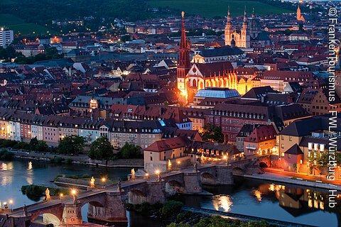 Blick auf Würzburg (Fränkisches Weinland)