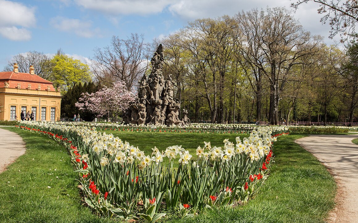 Schlossgarten mit Hugenottenbrunnen (Erlangen, Städteregion Nürnberg)