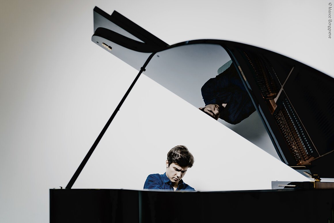 Robert Neumann Pianist.Photo: Marco Borggreve