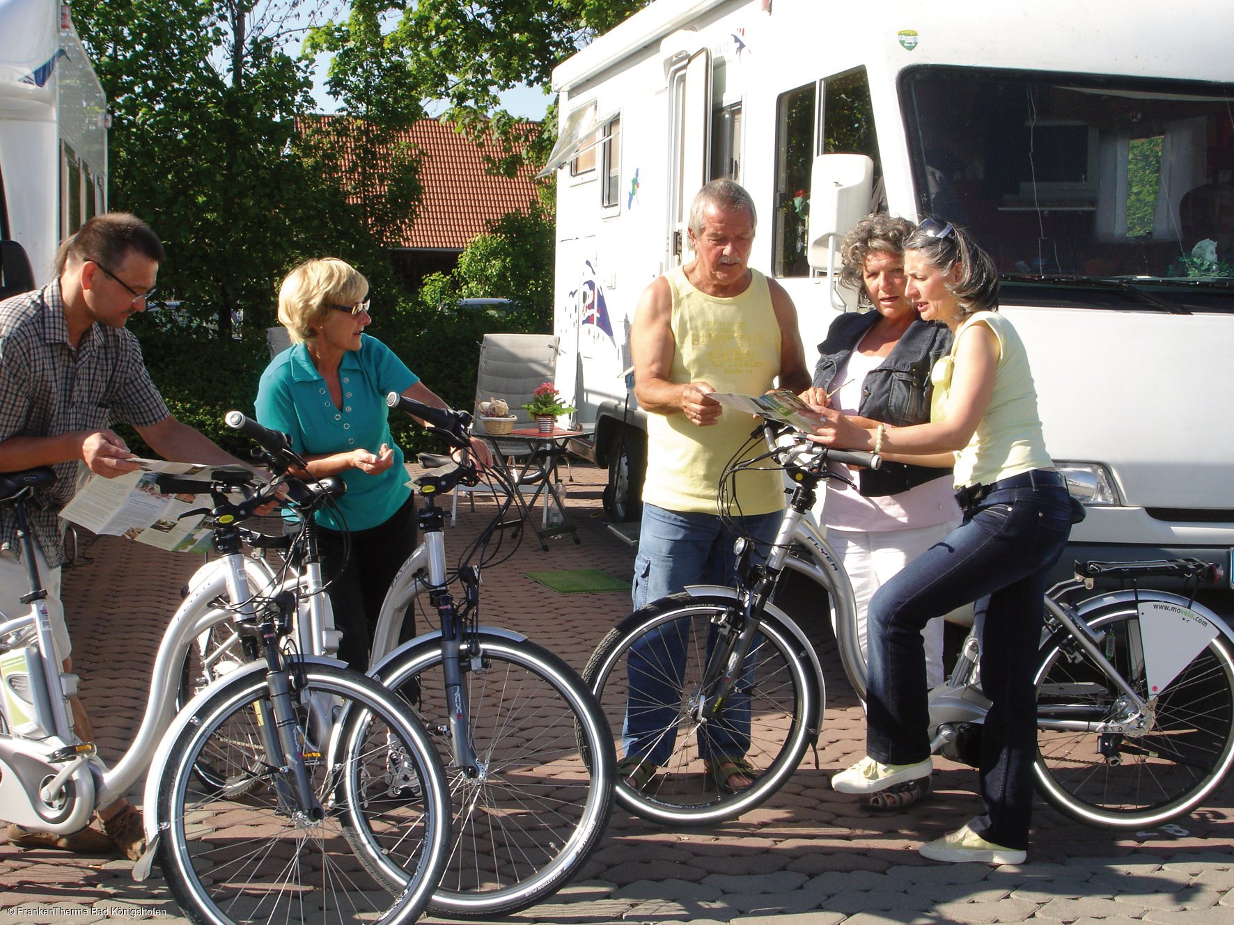 Radler am Wohnmobilstellplatz der FrankenTherme Radler am Wohnmobilstellplatz der FrankenTherme