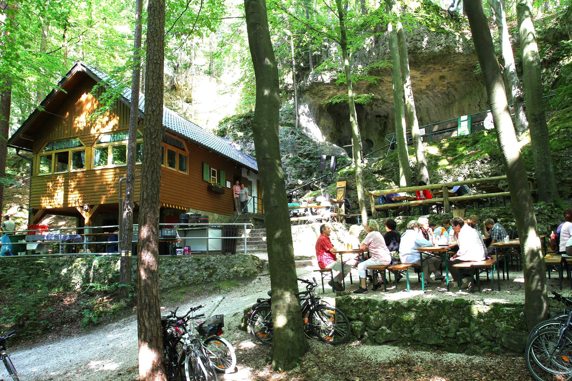 Osterhöhle (Neukirchen b. Sulzbach-Rosenberg, Nürnberger Land) Osterhöhle (Neukirchen b. Sulzbach-Rosenberg, Nürnberger Land)