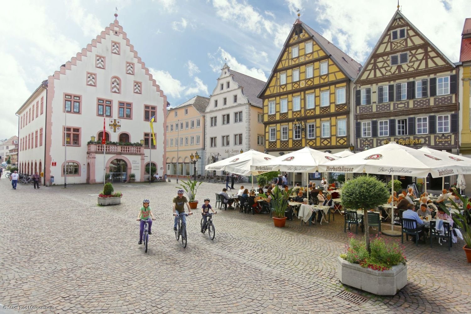 Marktplatz mit Altem Rathaus (Bad Mergentheim, Liebliches Taubertal)