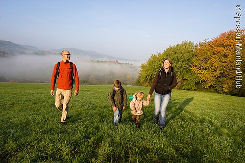 Wanderfamilie (bei Bessenbach, Spessart-Mainland)