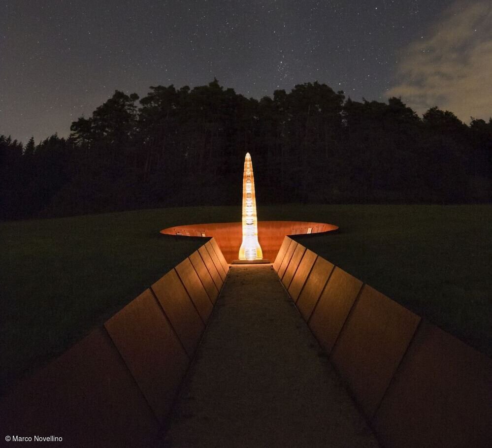 Goldkegel bei Nacht (Burgthann, Nürnberger Land)