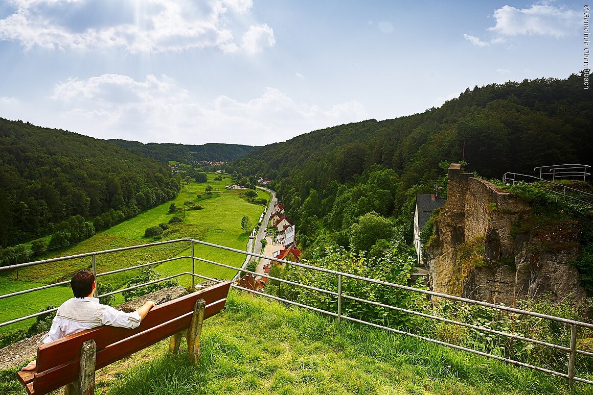 Burguine Wolfsberg (Obertrubach, Fränkische Schweiz)