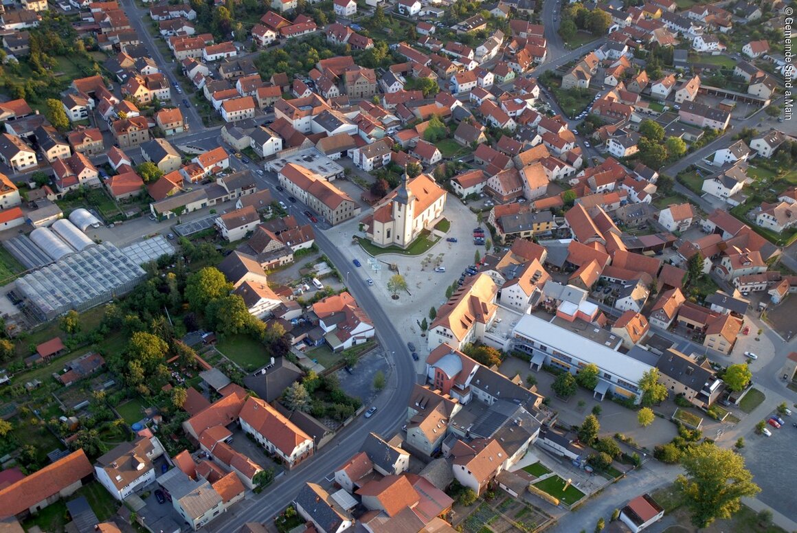 Dorfplatz (Sand a.Main, Steigerwald)