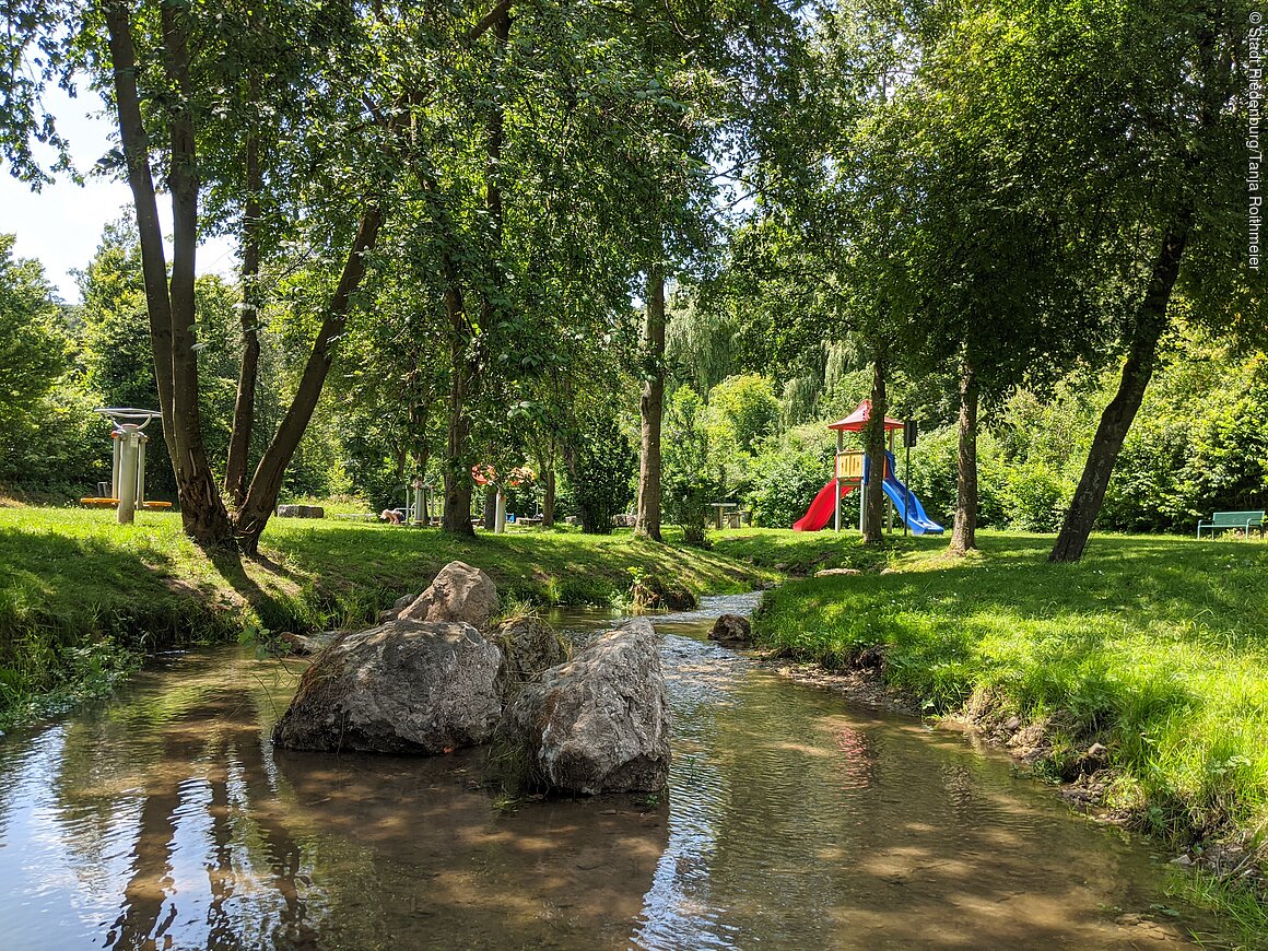 Drei-Burgen-Park (Riedenburg, Naturpark Altmühltal)