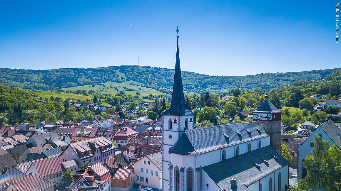 Stadtpfarrkirche und Kreuzberg (Bischofsheim, Rhön)