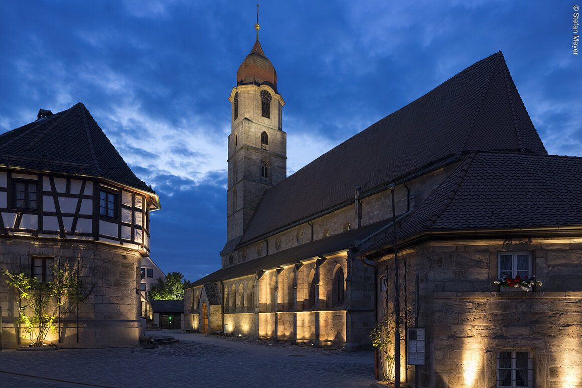 Langenzenn, Stadtkirche und Heimatmuseum bei „Langenzenn leuchtet”